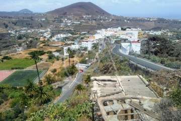  Baño de autoridades en las bodas de oro de la Traída del Agua (Foto TA)